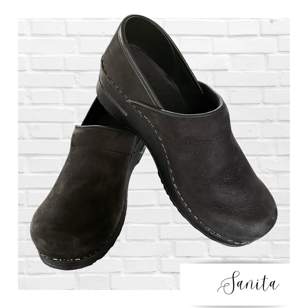 Sanita Original Clogs Black Textured Suede Professional Oiled Leather Size 7.5